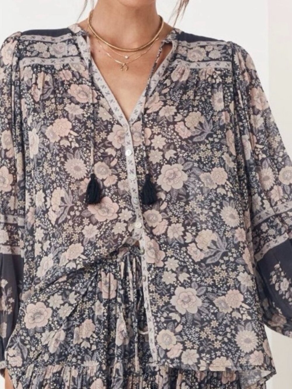 Spell & The Gypsy Juniper Blouse Charcoal Medium Boho Floral EUC - Picture 7 of 10